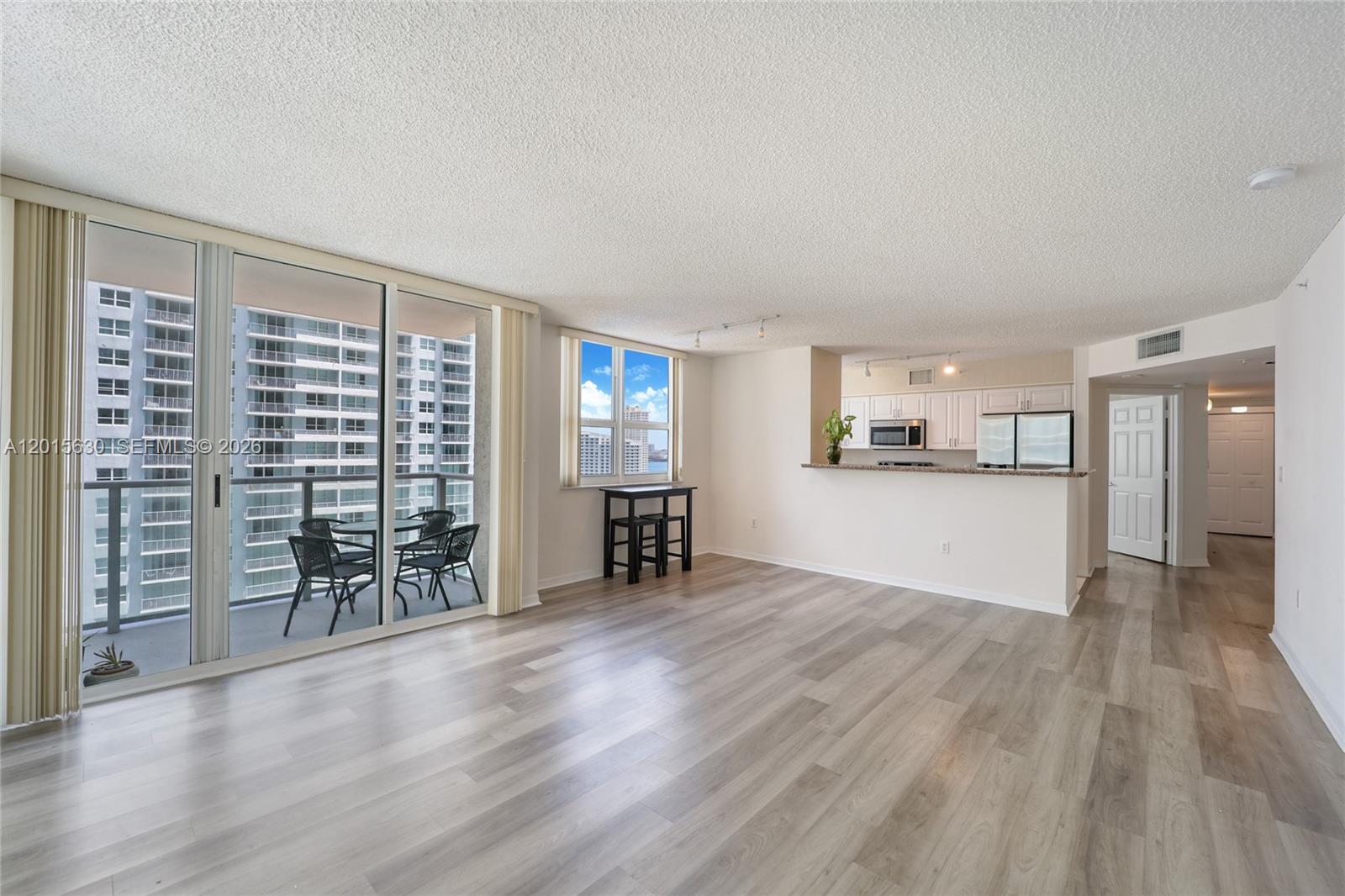 THE MARK ON BRICKELL COND - Residential Lease