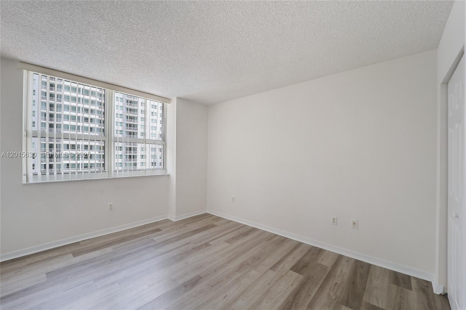 THE MARK ON BRICKELL COND - Residential Lease