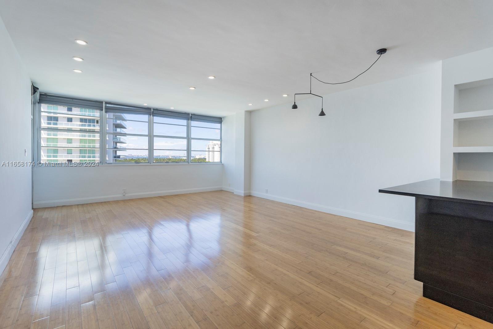 20 Island Ave 1405