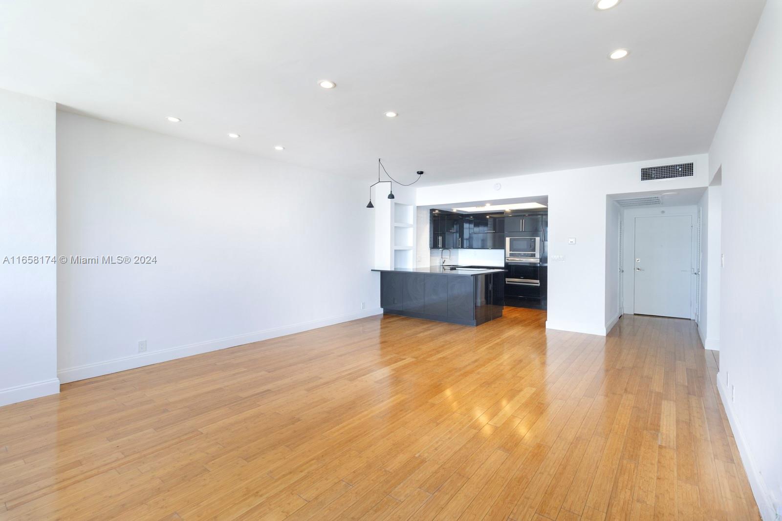 20 Island Ave 1405