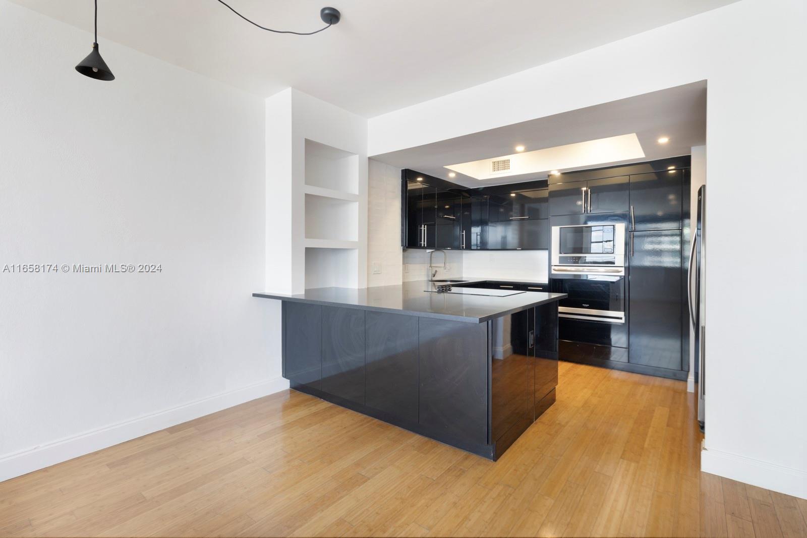 20 Island Ave 1405