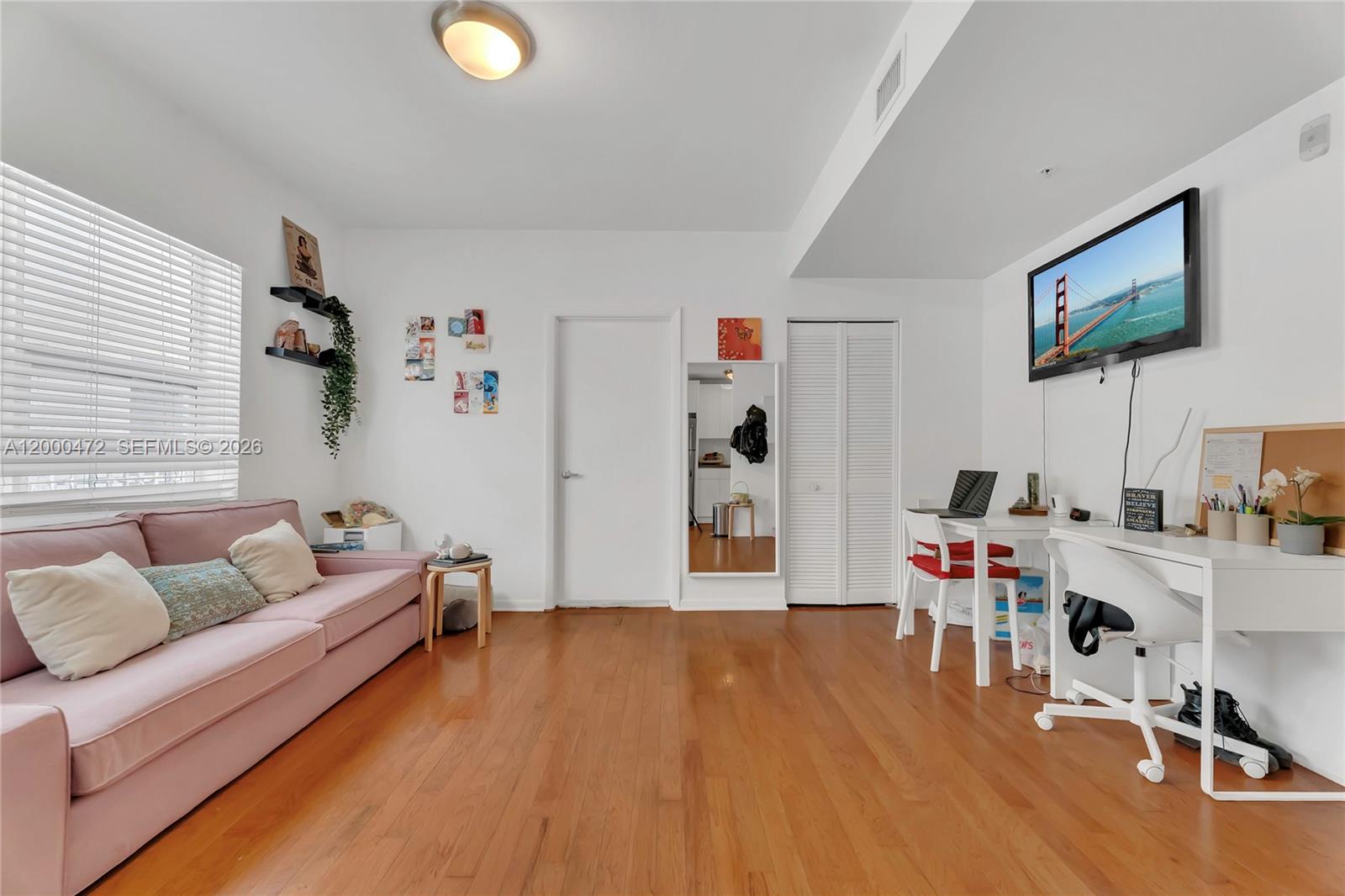 THE RUSKIN CONDO - Residential Lease