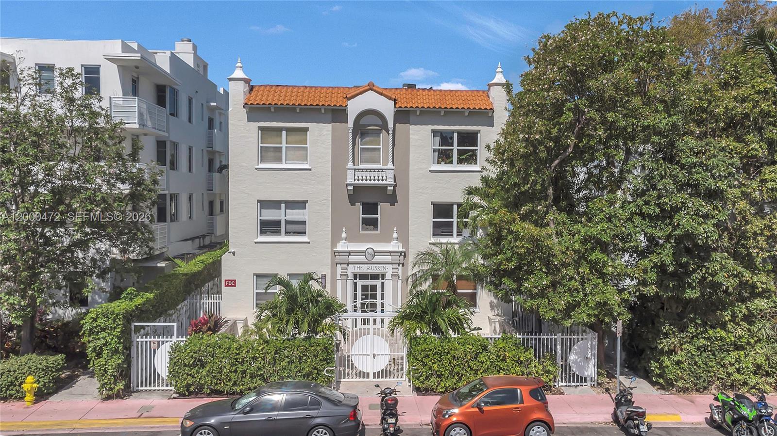 THE RUSKIN CONDO - Residential Lease