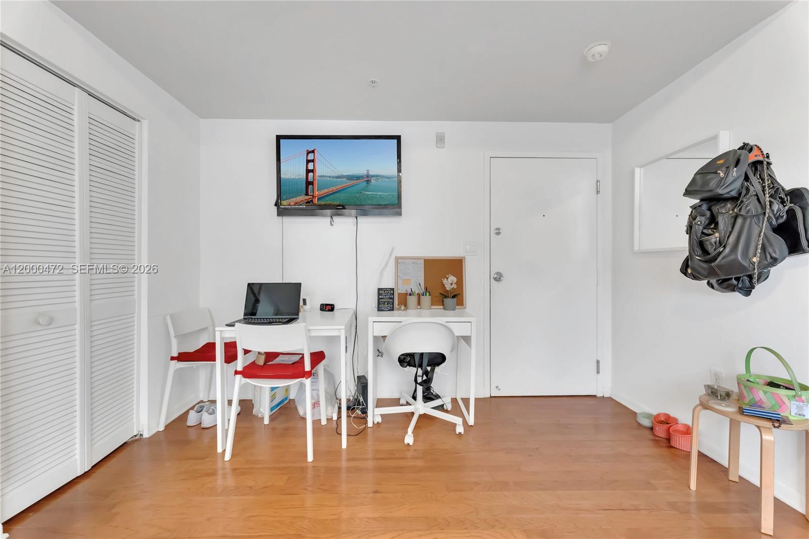 THE RUSKIN CONDO - Residential Lease