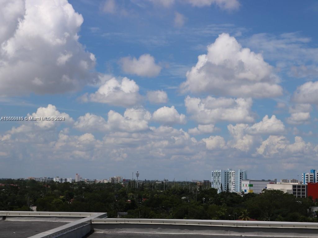 MIDBLOCK MIAMI CONDO - Residential