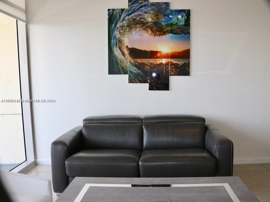 MIDBLOCK MIAMI CONDO - Residential