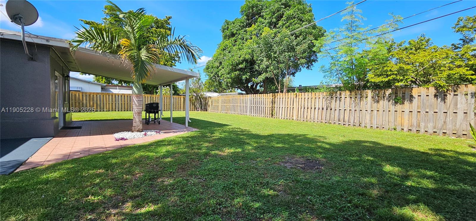 SUNRISE GOLF VILLAGE SEC - Residential