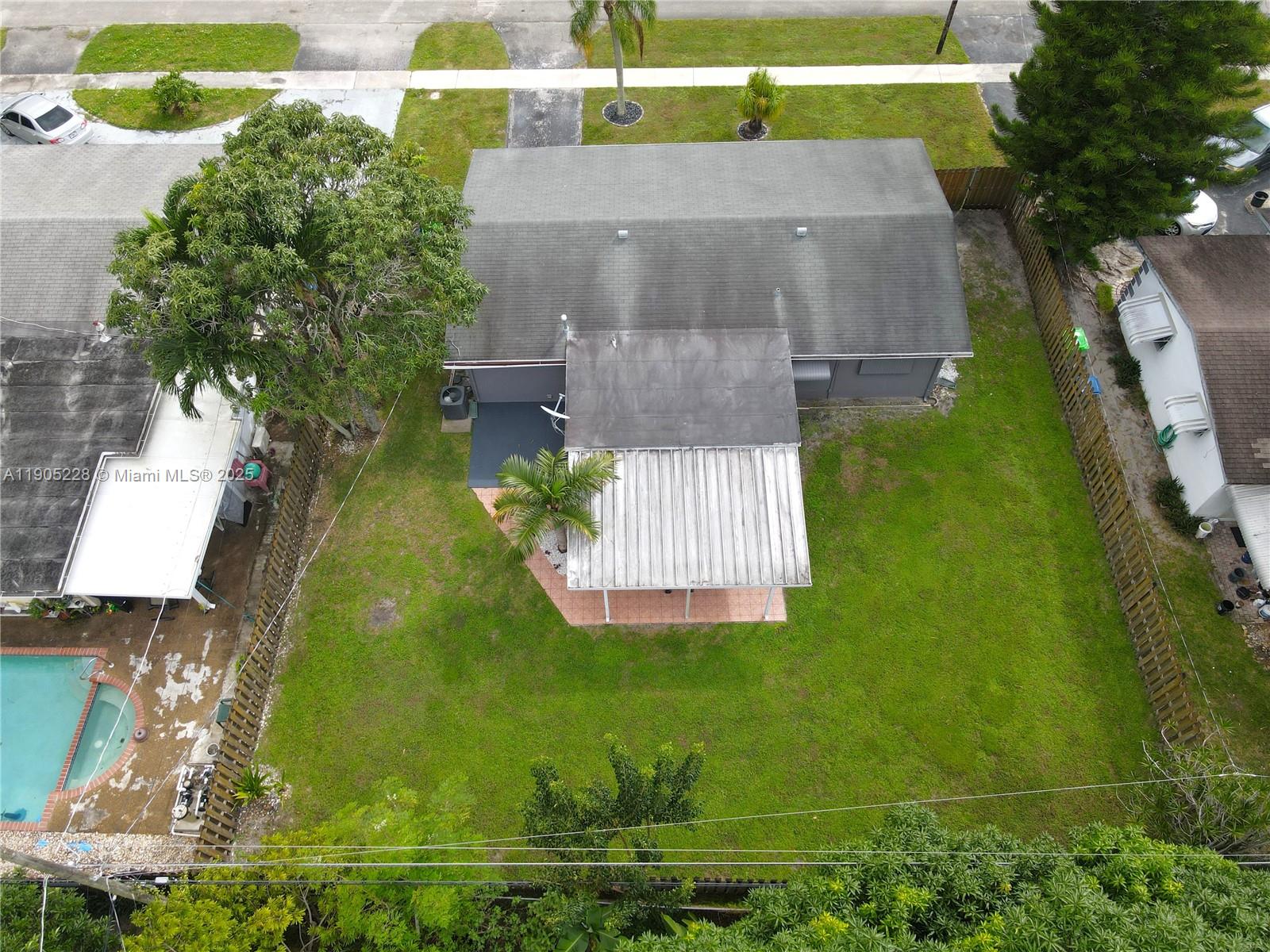 SUNRISE GOLF VILLAGE SEC - Residential