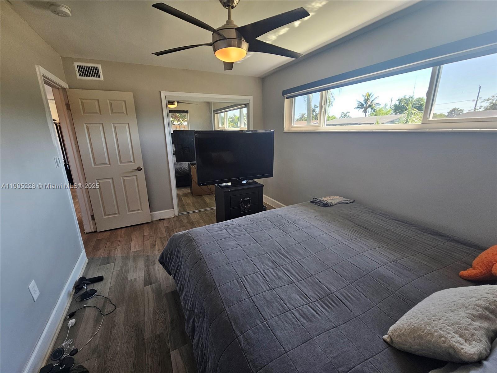 SUNRISE GOLF VILLAGE SEC - Residential