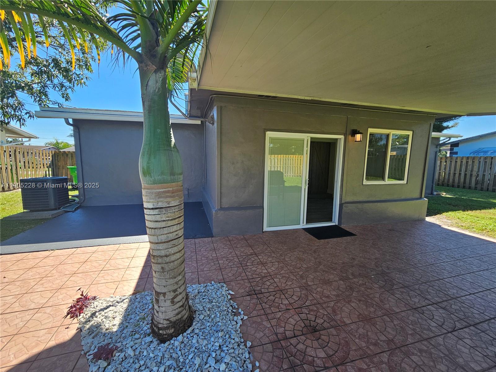 SUNRISE GOLF VILLAGE SEC - Residential