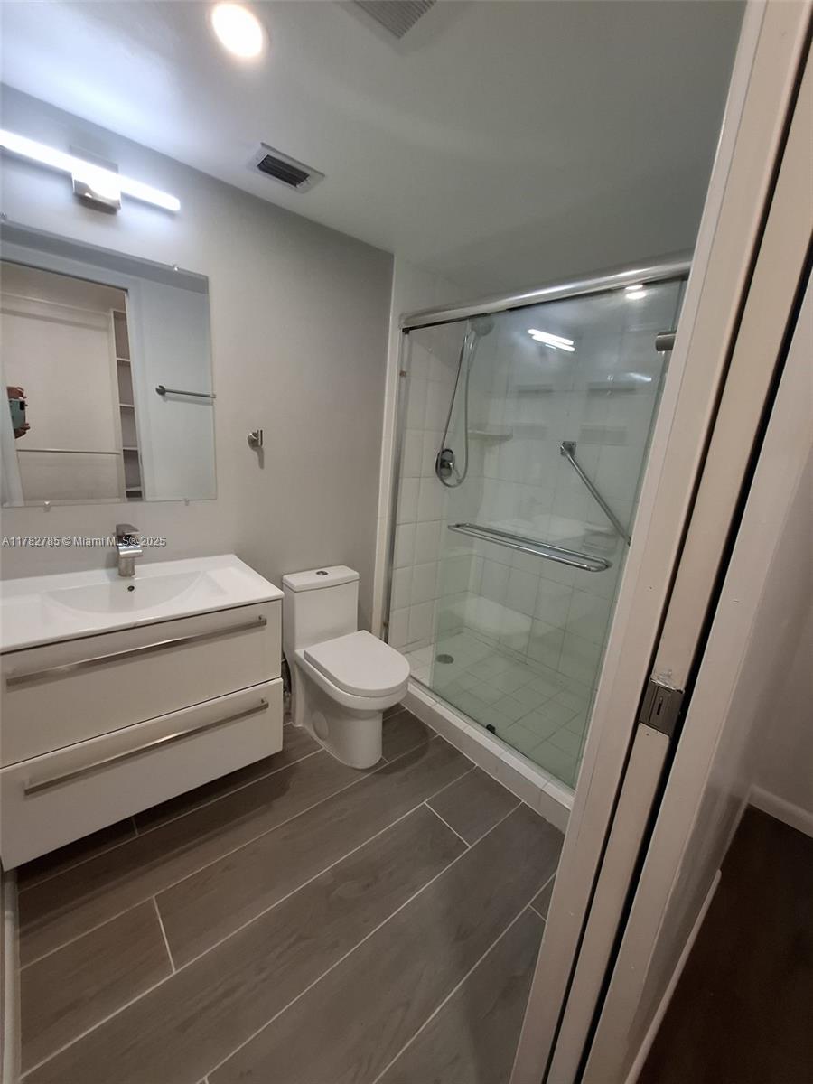 POINCIANA 3 OF PINE ISLAN - Residential Lease