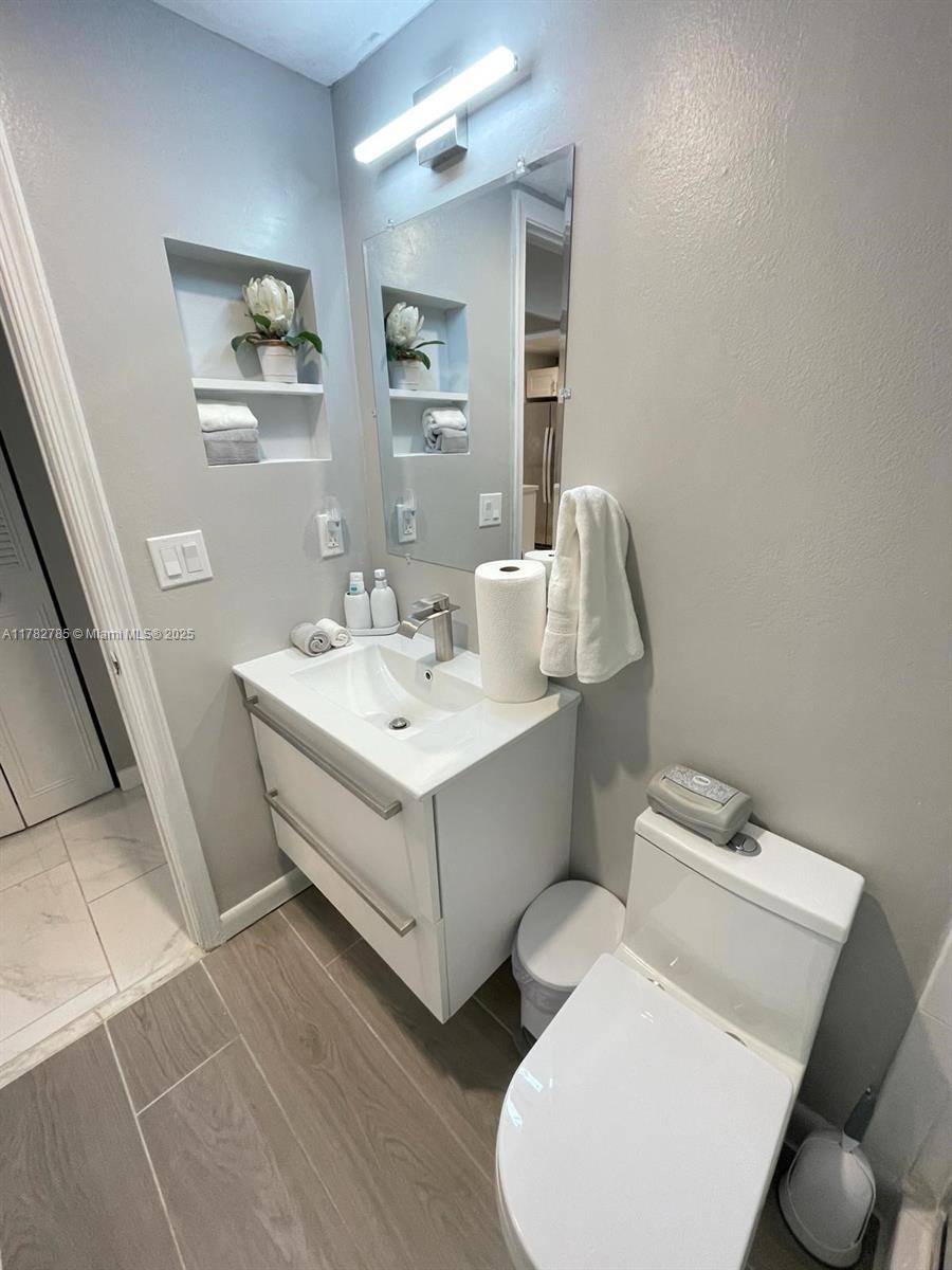 POINCIANA 3 OF PINE ISLAN - Residential Lease