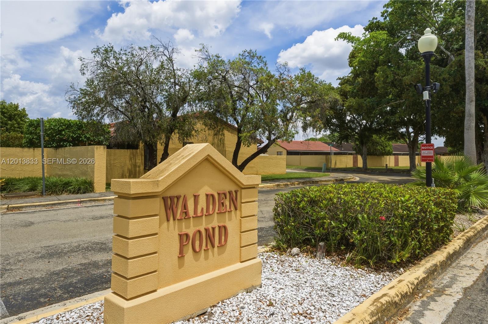 KENDALE LAKES WEST TOWNHO - Residential