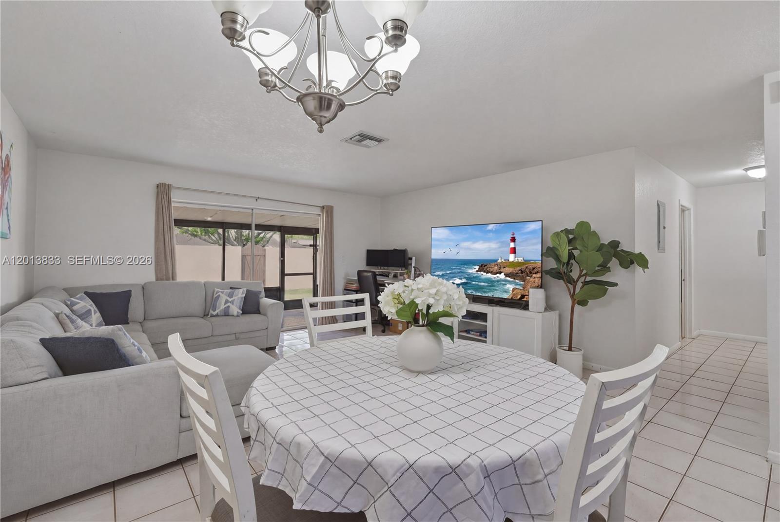 KENDALE LAKES WEST TOWNHO - Residential