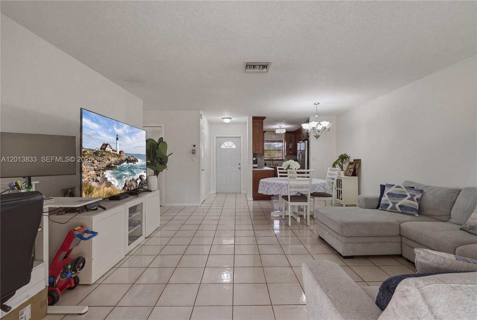 KENDALE LAKES WEST TOWNHO - Residential