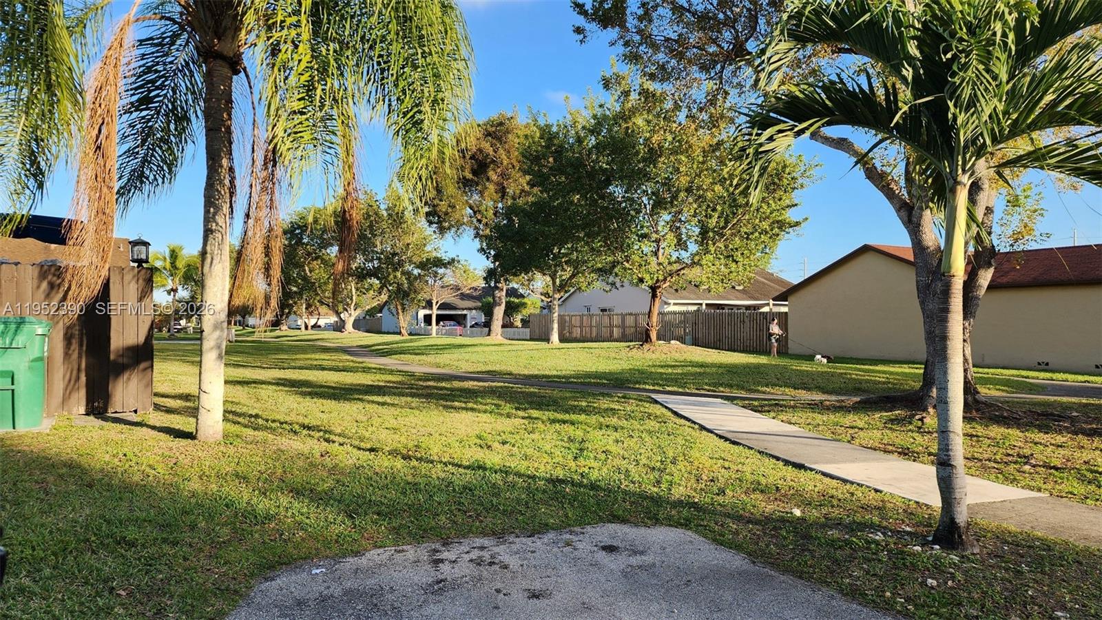 EDGEWATER PARK - Residential