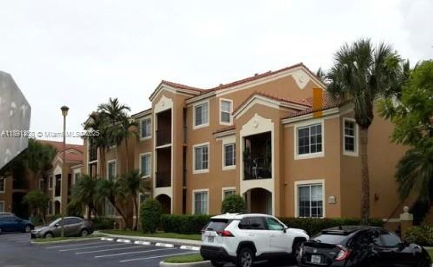 Stylish 1-Bed/1-Bath Apartment in Gated St. Andrews Community – Prime Tamarac Location!
Beautifully updated first-floor apartment, located just steps from the community pool, clubhouse, and tennis courts. With sleek quartz flooring, modern stainless-steel appliances, quartz countertops, and an in-unit washer and dryer, this home combines convenience with contemporary style. Enjoy the perks of a secure, resort-style community and a fantastic location—within walking distance to Tamarac Park and just minutes from the Sawgrass Expressway for an easy commute.