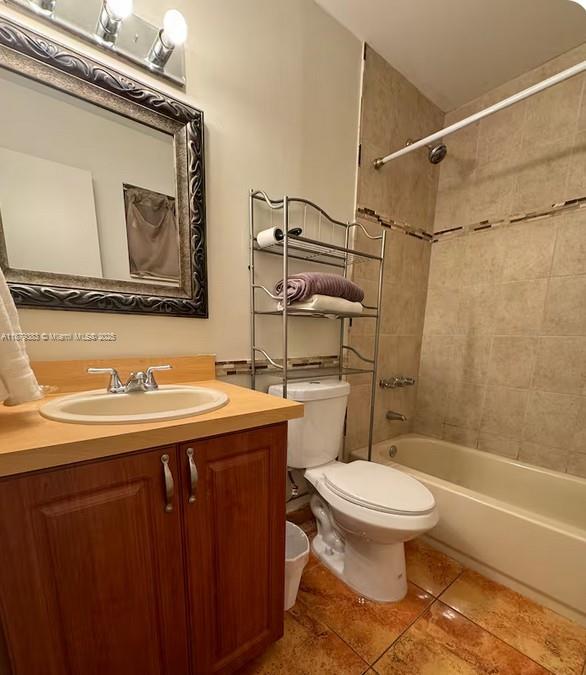 HOLLYWOOD PARK - Residential Lease