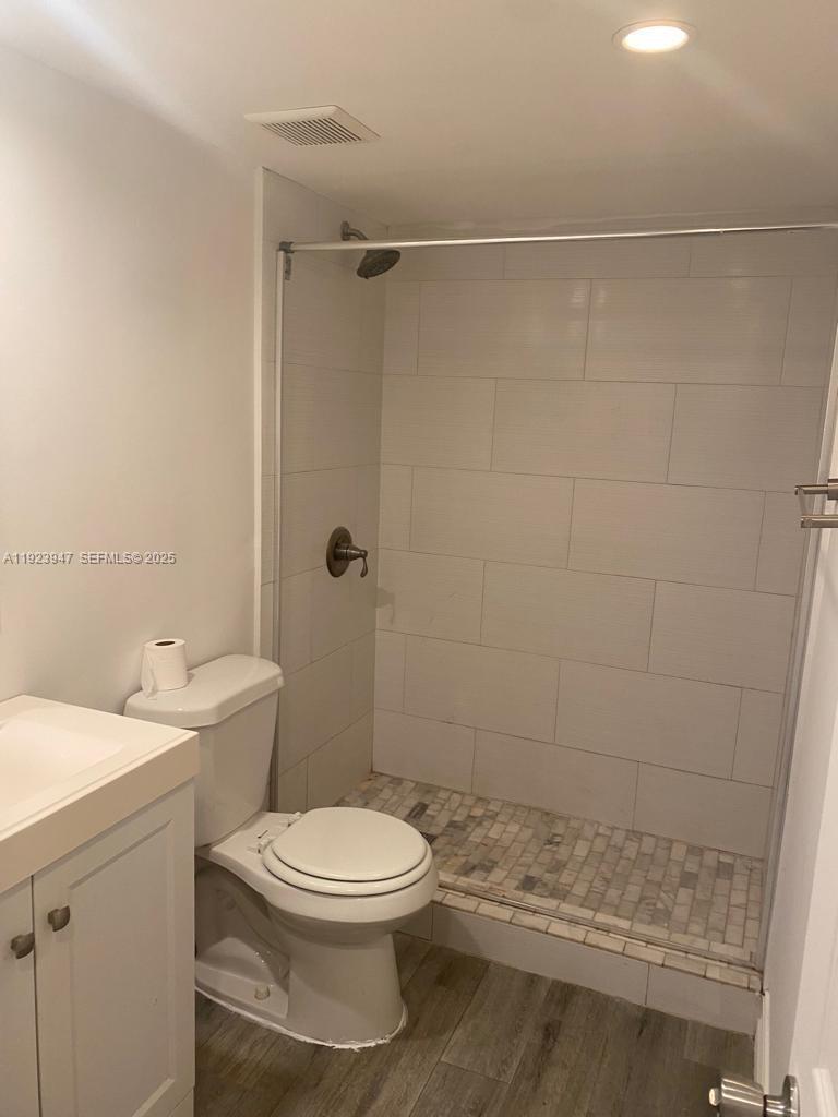 ST ANDREWS PALM BEACH CON - Residential Lease