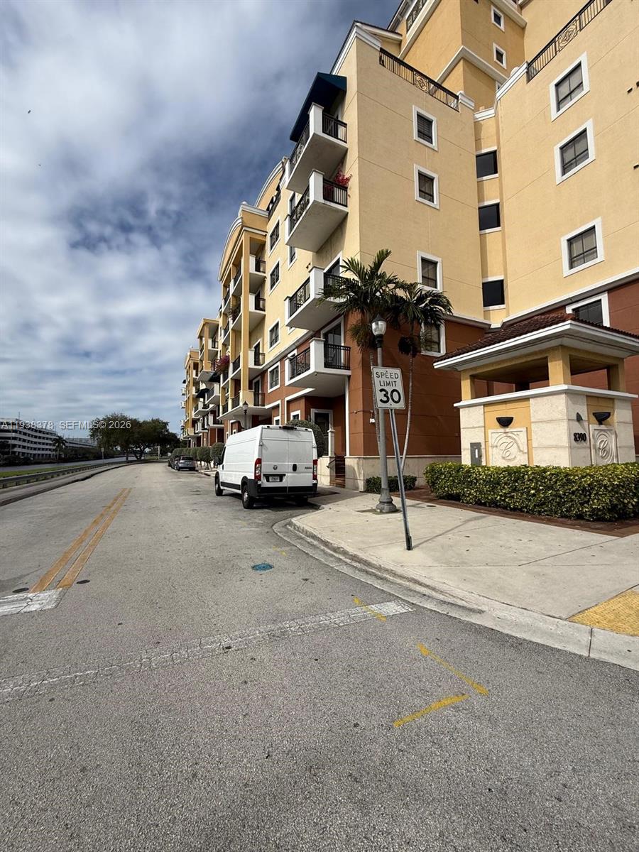 8390 SW 72nd Ave 520