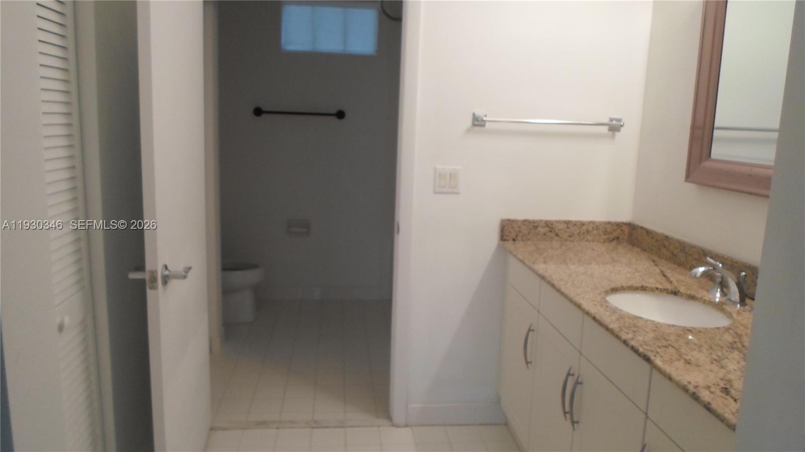 DOWNTOWN DADELAND - Residential