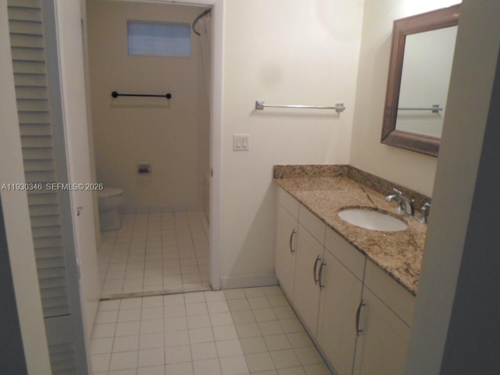 DOWNTOWN DADELAND - Residential