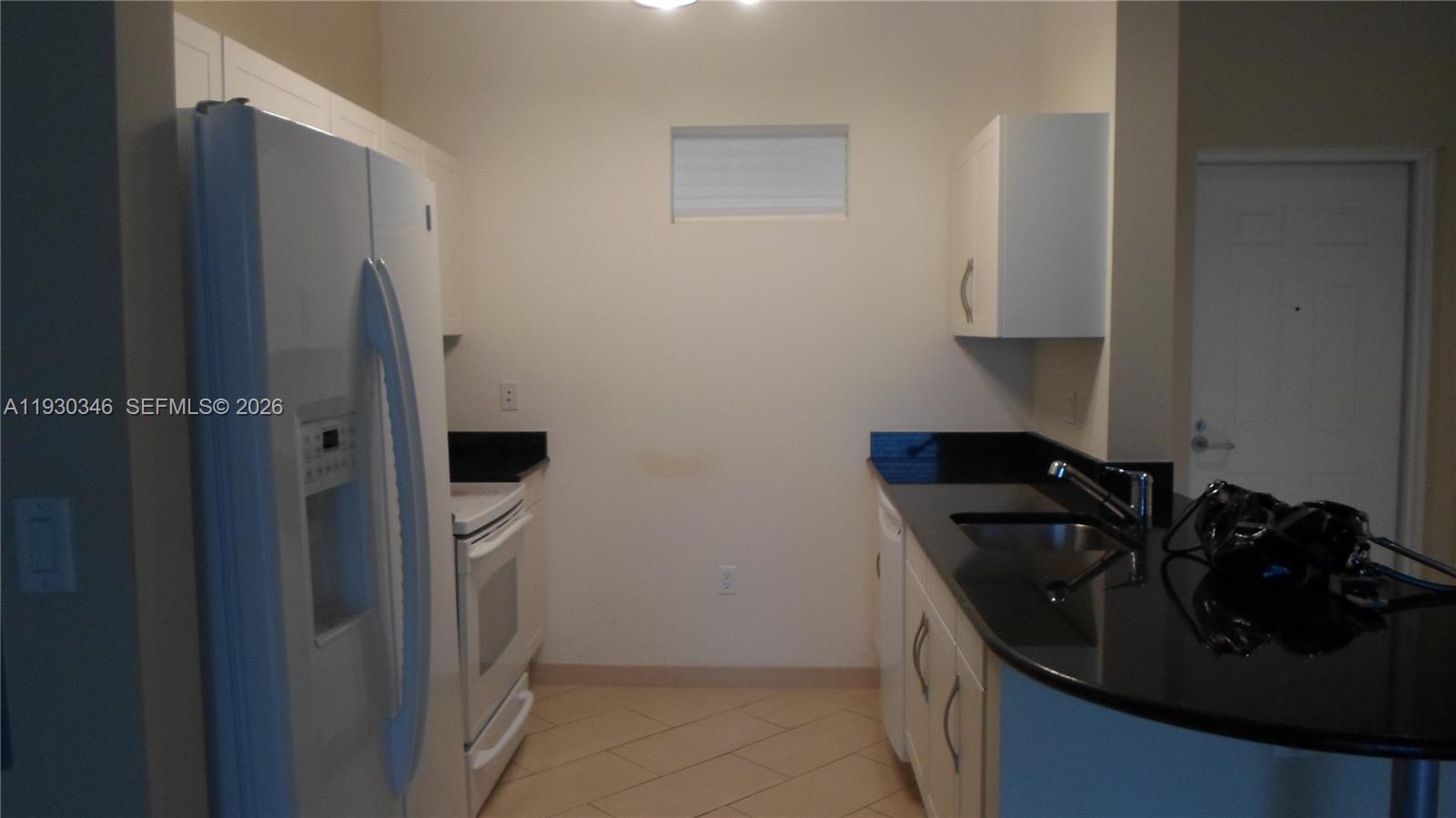 DOWNTOWN DADELAND - Residential