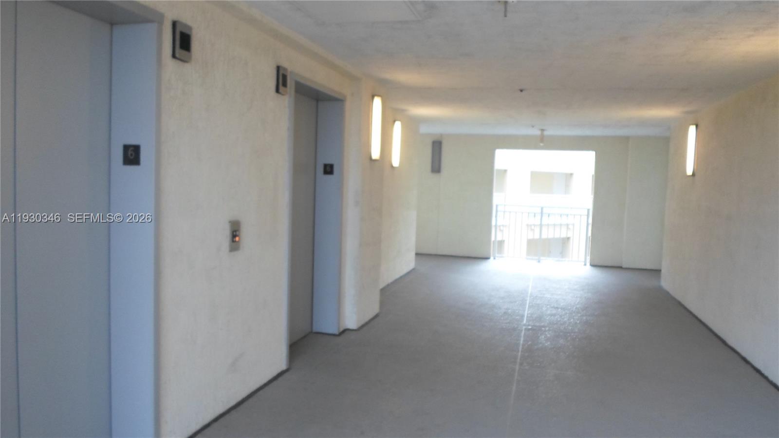 DOWNTOWN DADELAND - Residential