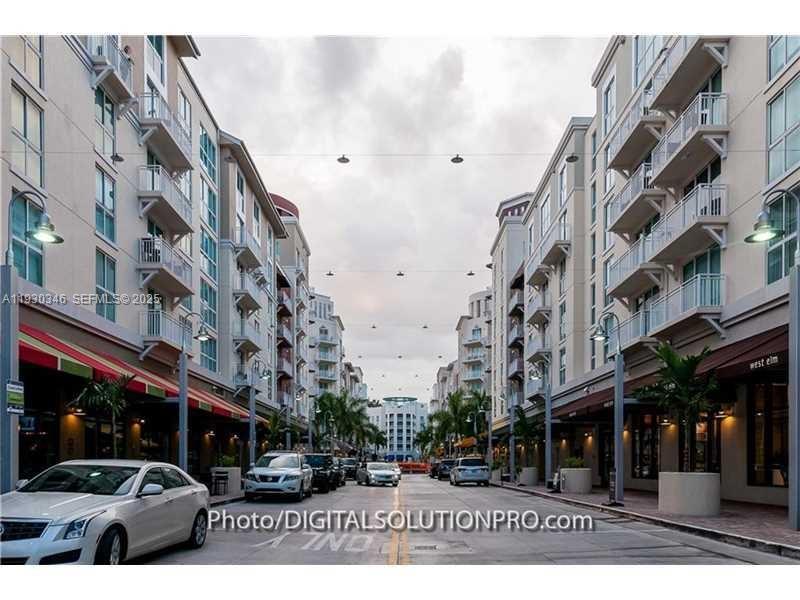 7275 SW 90th Way G 611