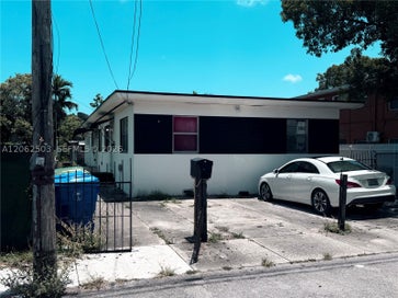 2180 NW 30th St Miami FL 33142