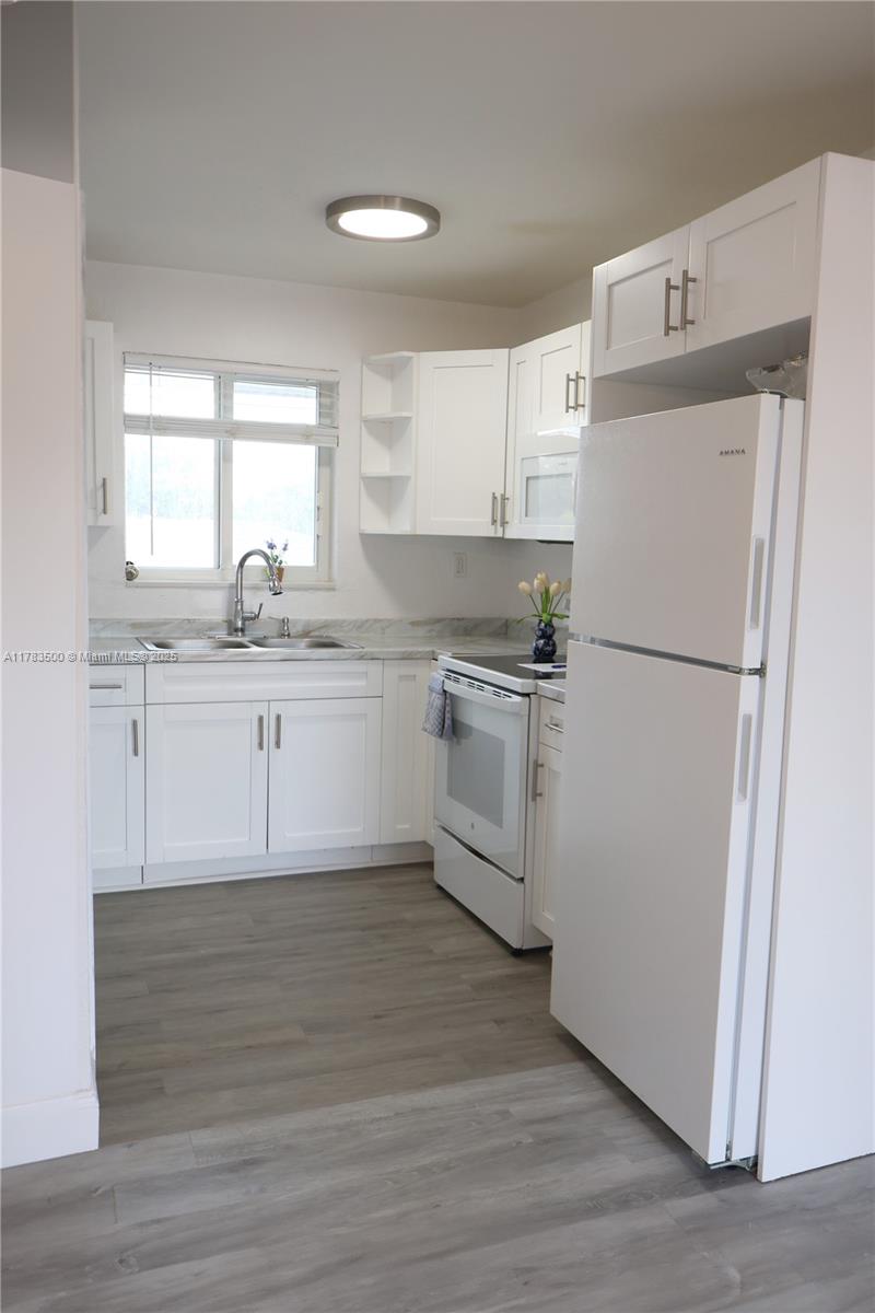 PINEWOOD HEIGHTS - Residential Income