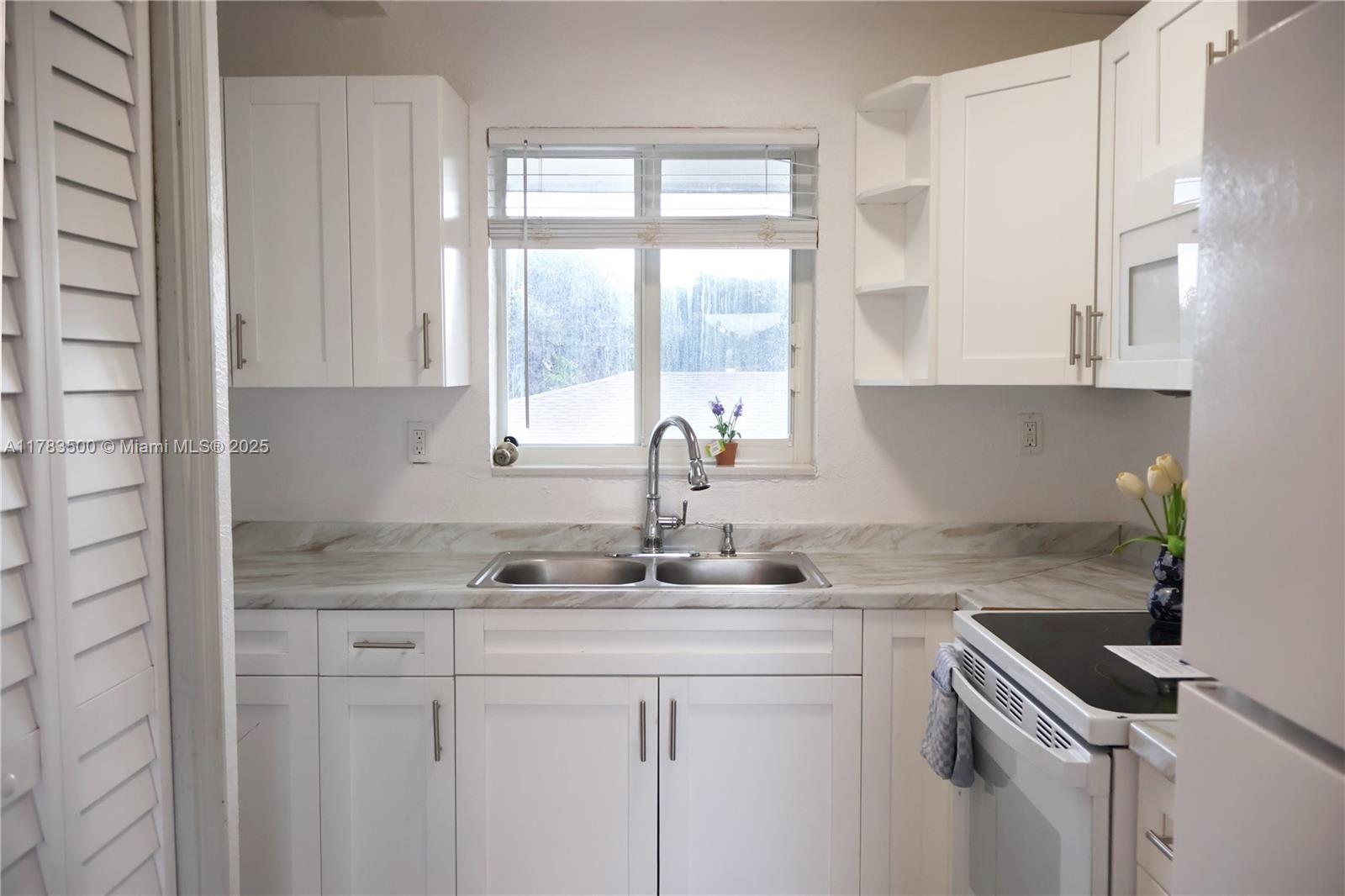 PINEWOOD HEIGHTS - Residential Income