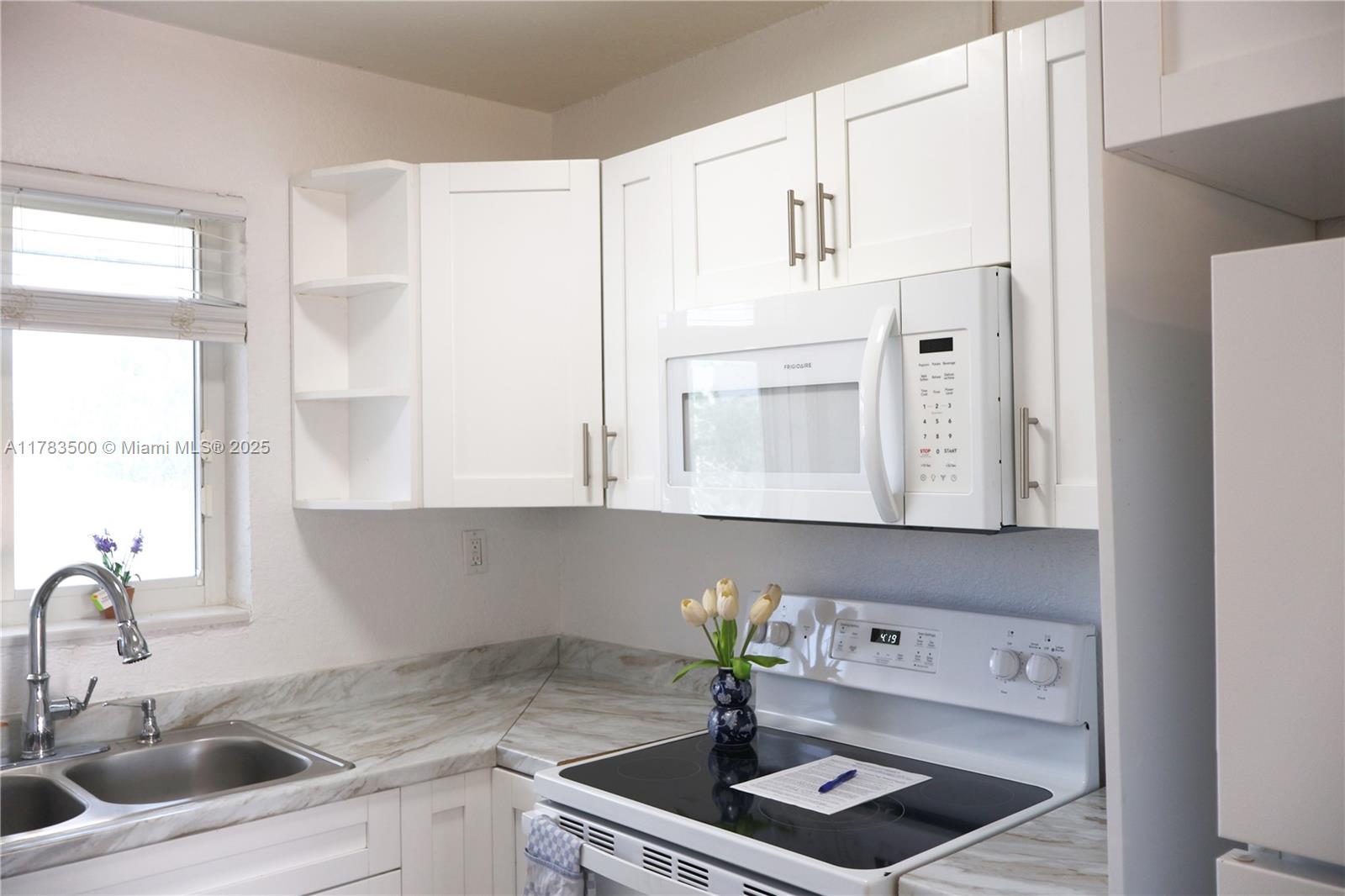 PINEWOOD HEIGHTS - Residential Income