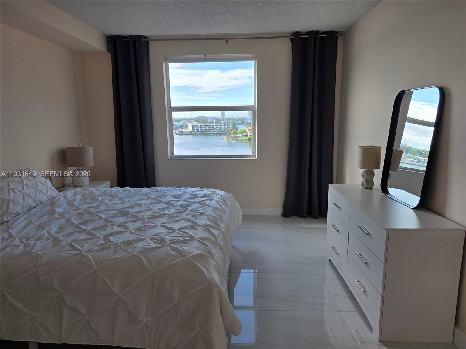 PORTO BELLAGIO CONDO - Residential Lease