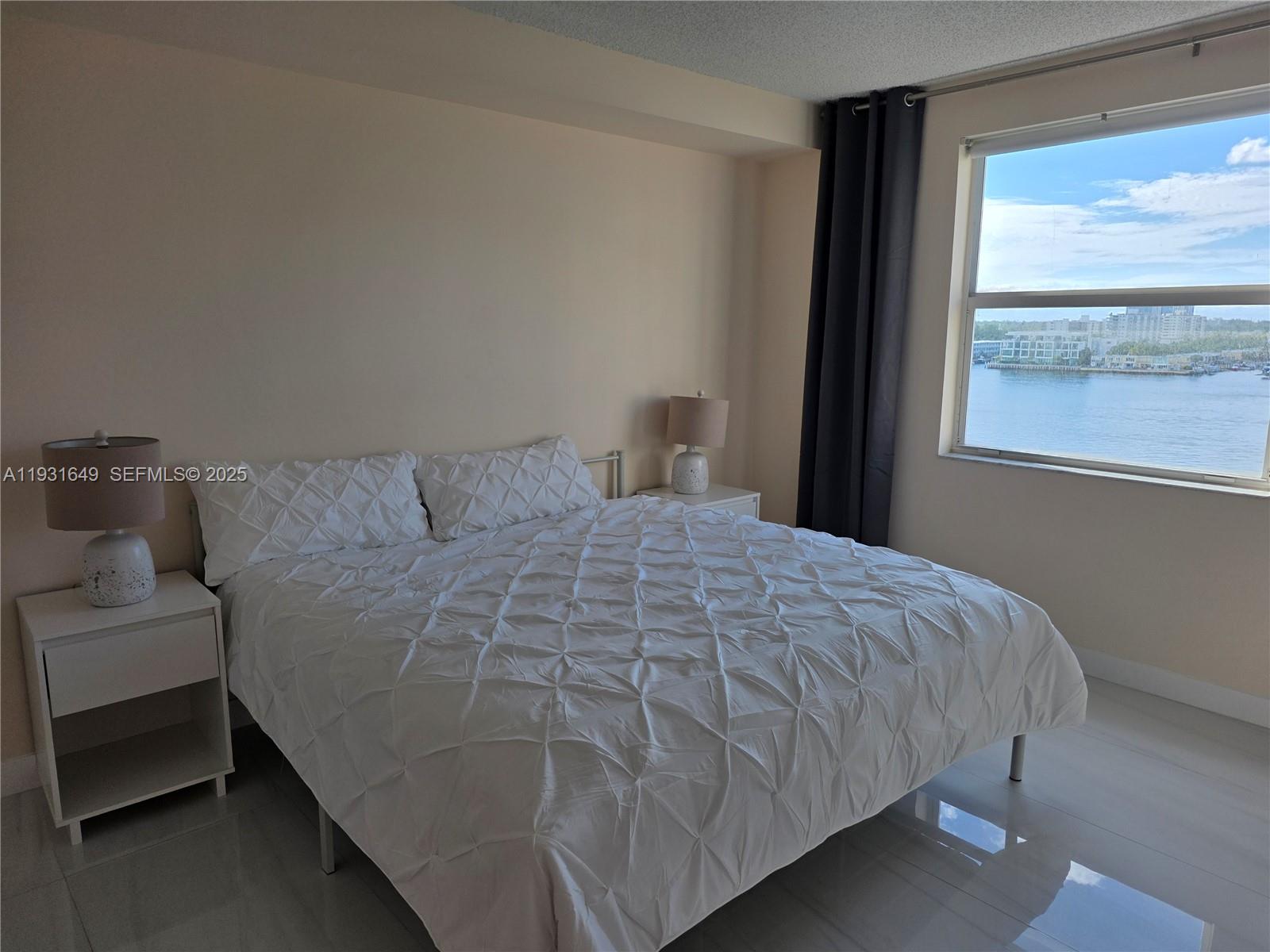 PORTO BELLAGIO CONDO - Residential Lease