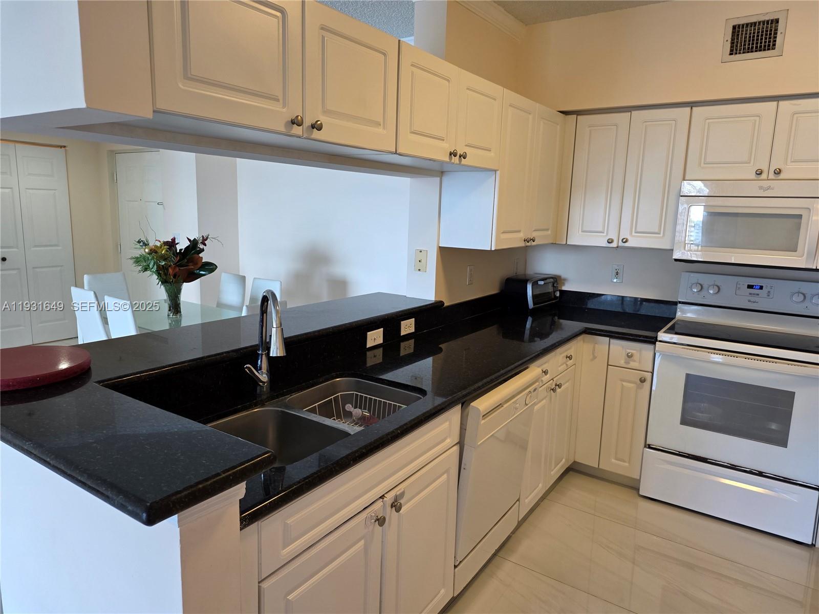 PORTO BELLAGIO CONDO - Residential Lease