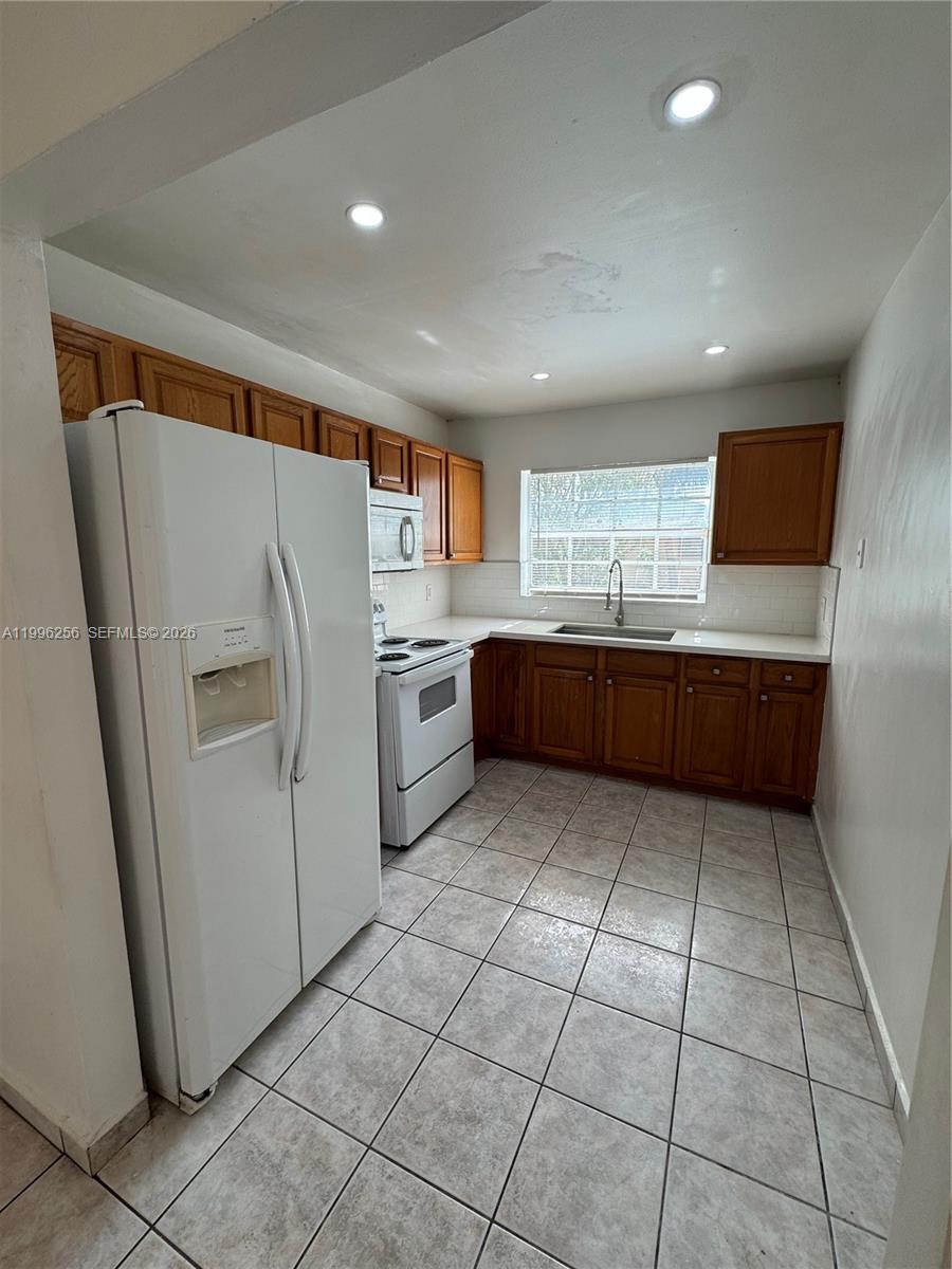 LESLIE ESTATES SEC 5 - Residential