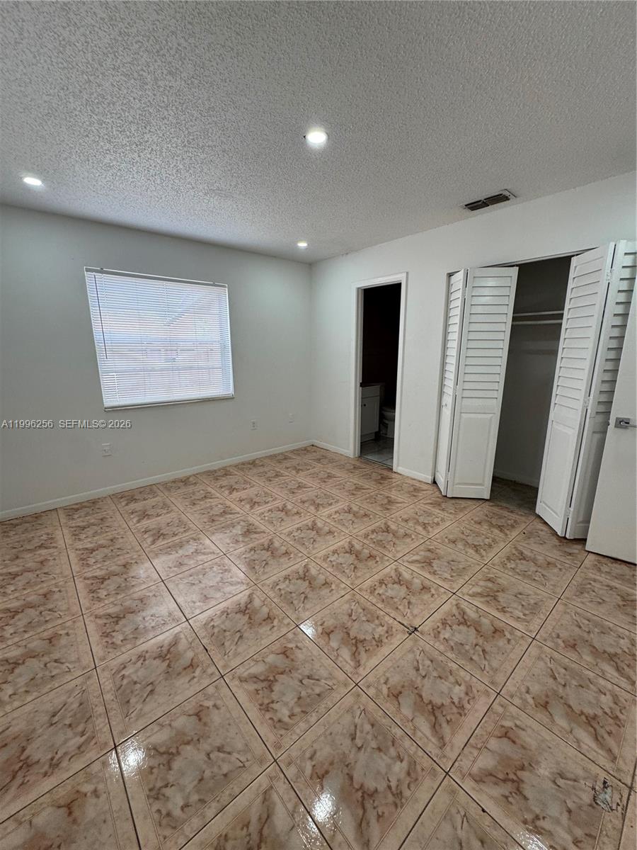 LESLIE ESTATES SEC 5 - Residential