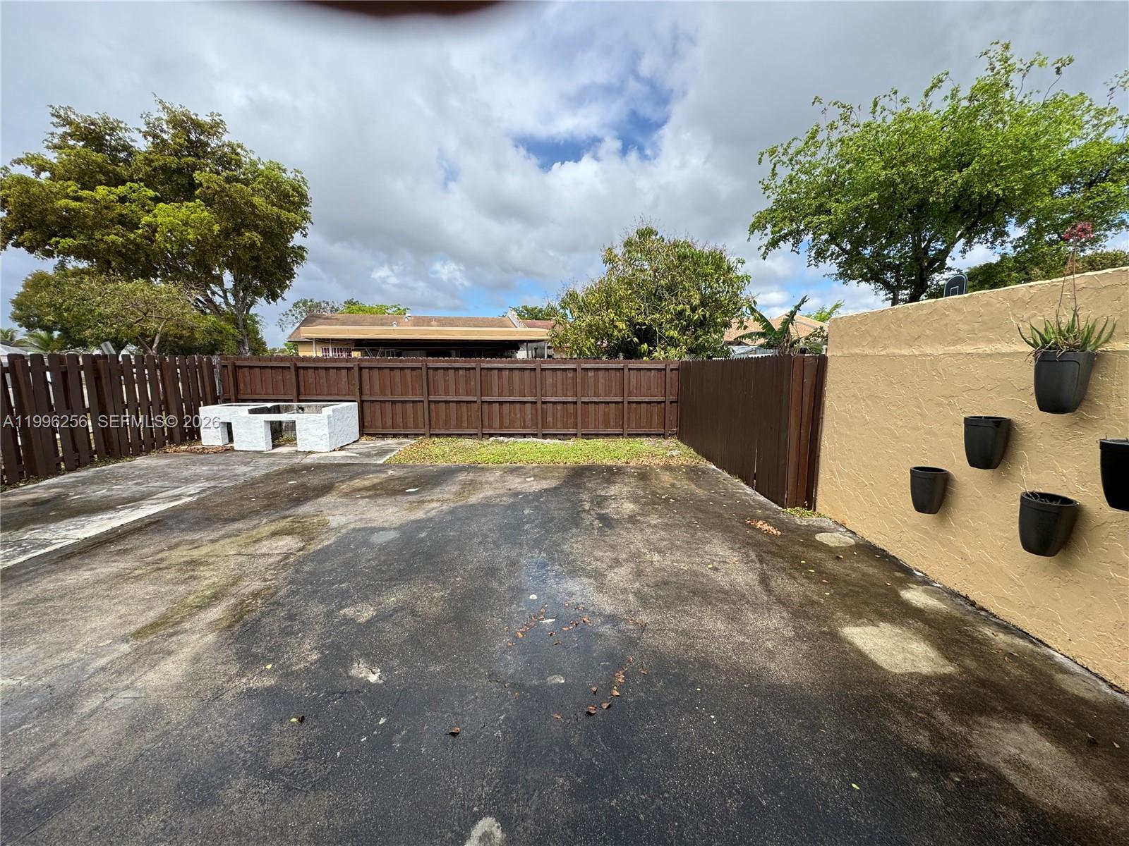 LESLIE ESTATES SEC 5 - Residential