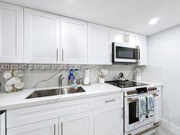 GRAPETREE TOWNHOUSE CONDO - Residential Lease