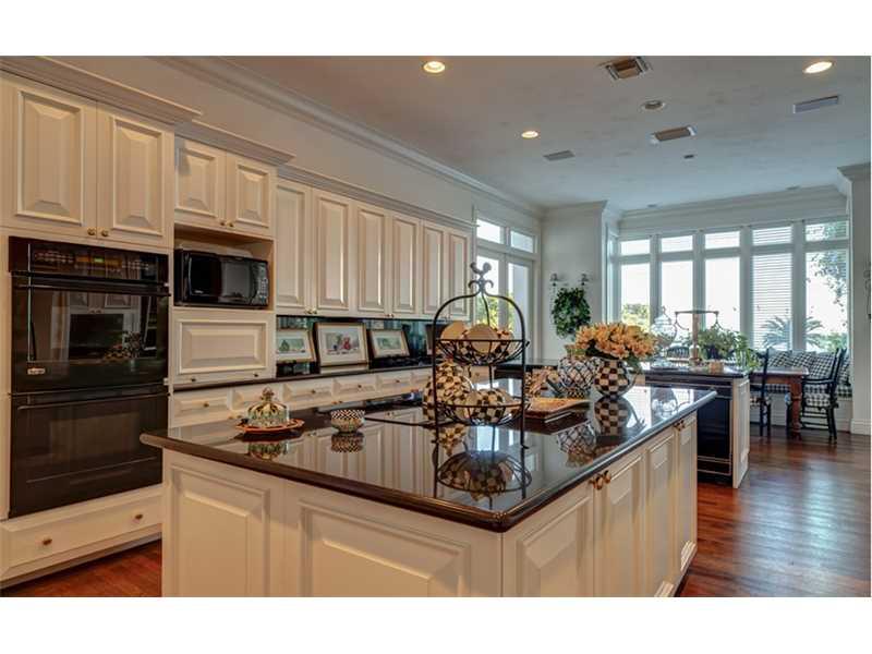 5 55 41 GABLES ESTS NO 3 - Residential