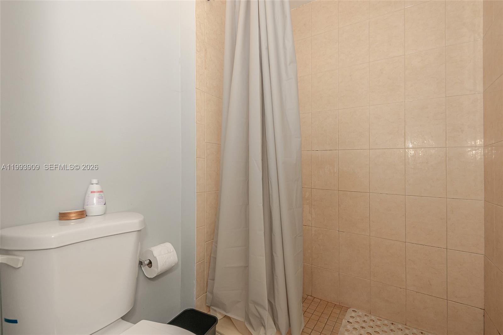 NOVA TOWNHOUSES CONDOMINI - Residential