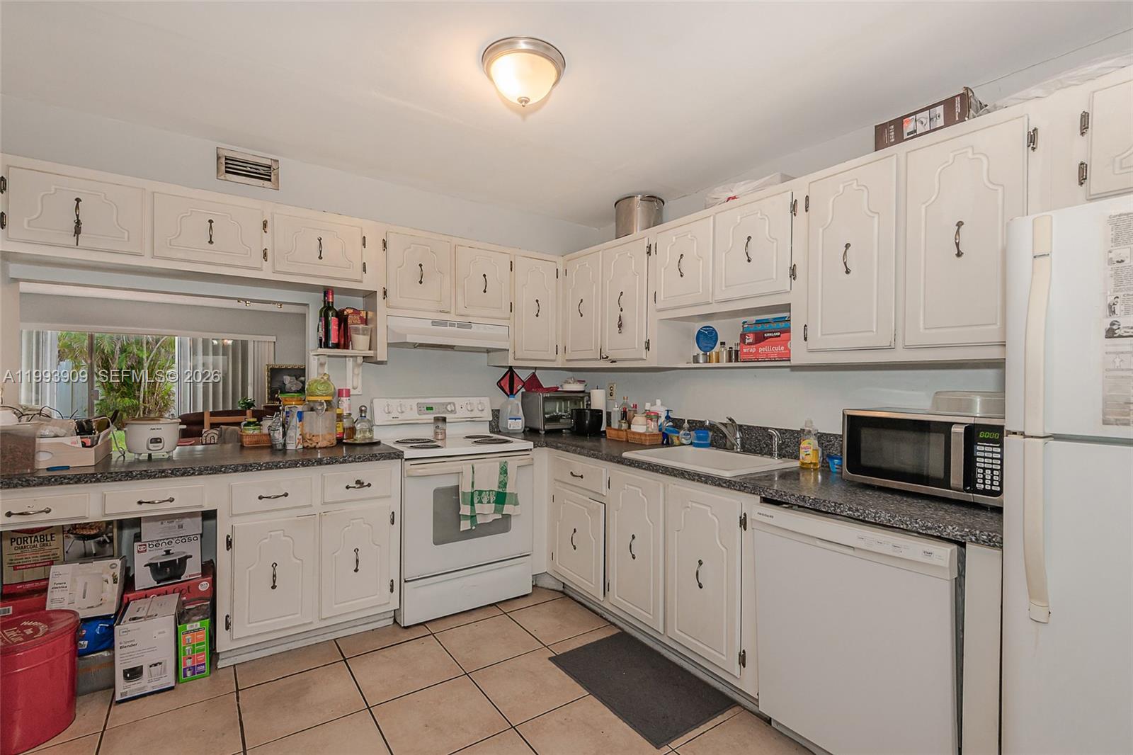 NOVA TOWNHOUSES CONDOMINI - Residential