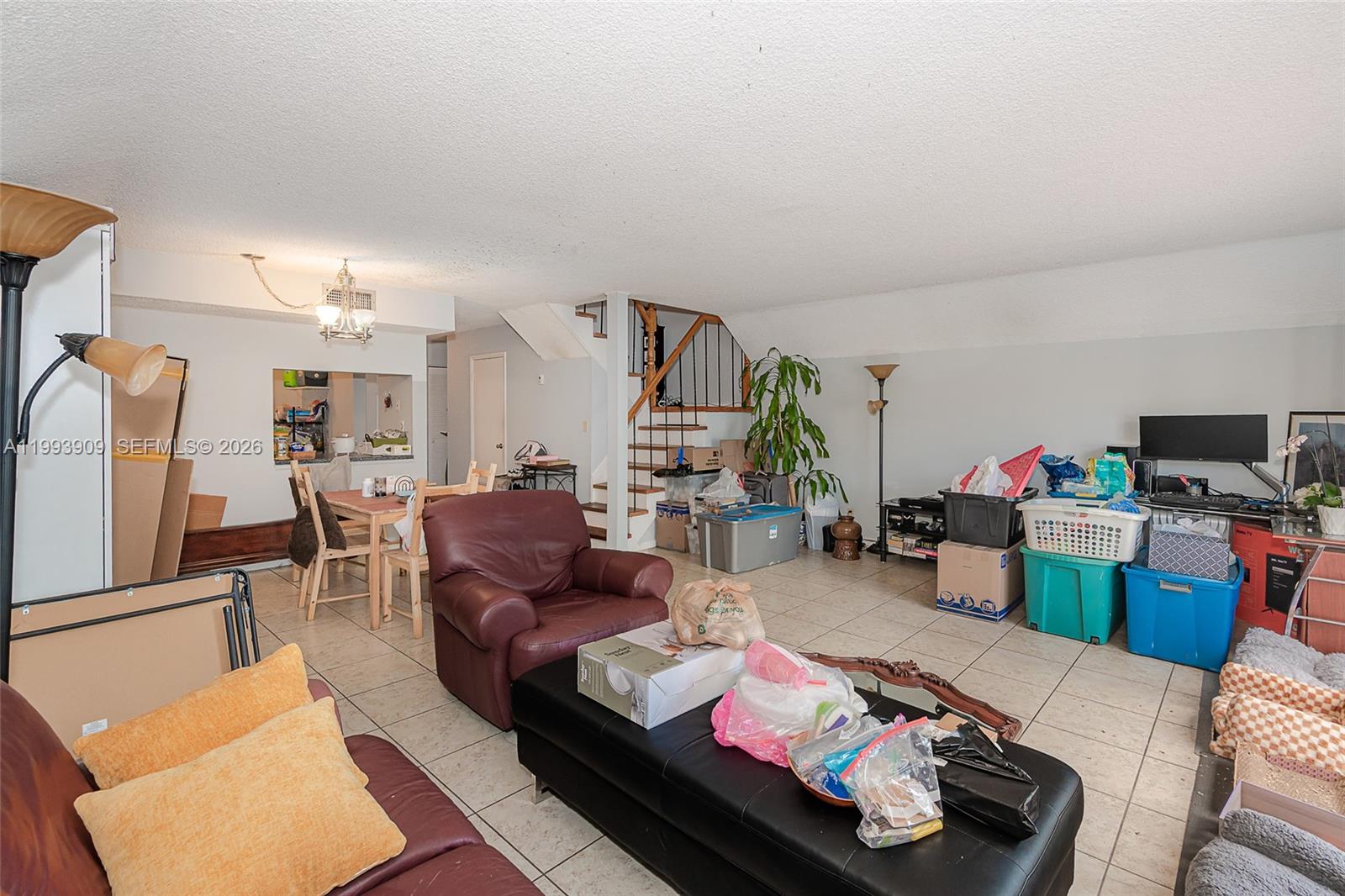 NOVA TOWNHOUSES CONDOMINI - Residential