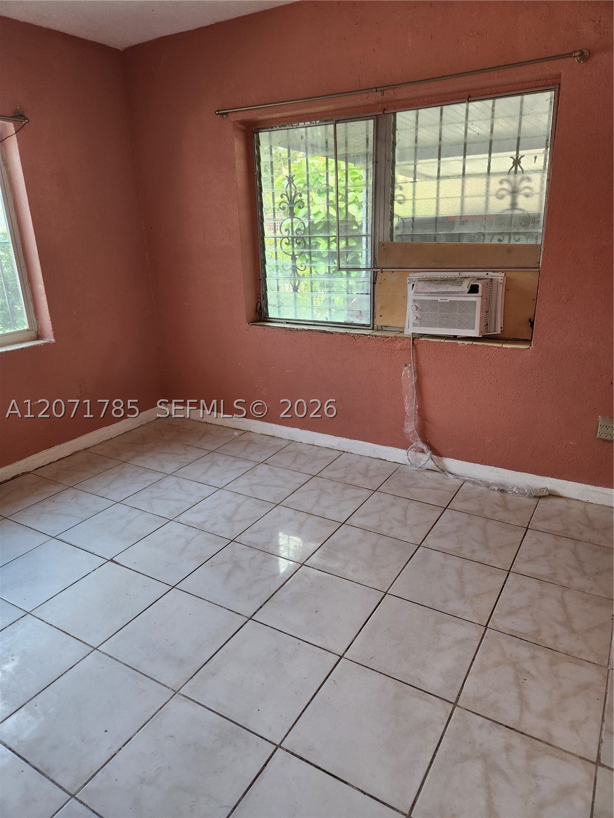 6950 NW 6th Ct