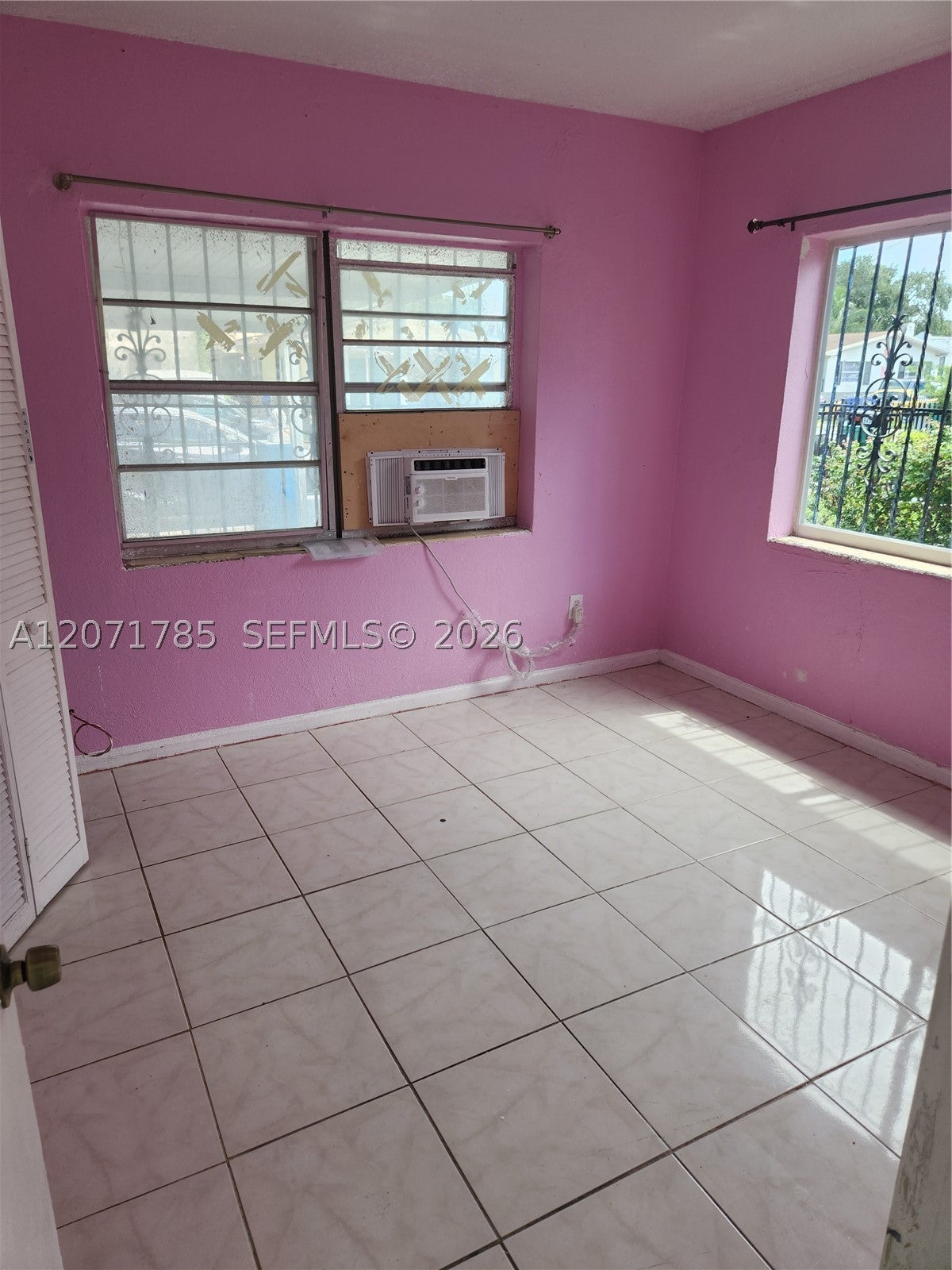 6950 NW 6th Ct