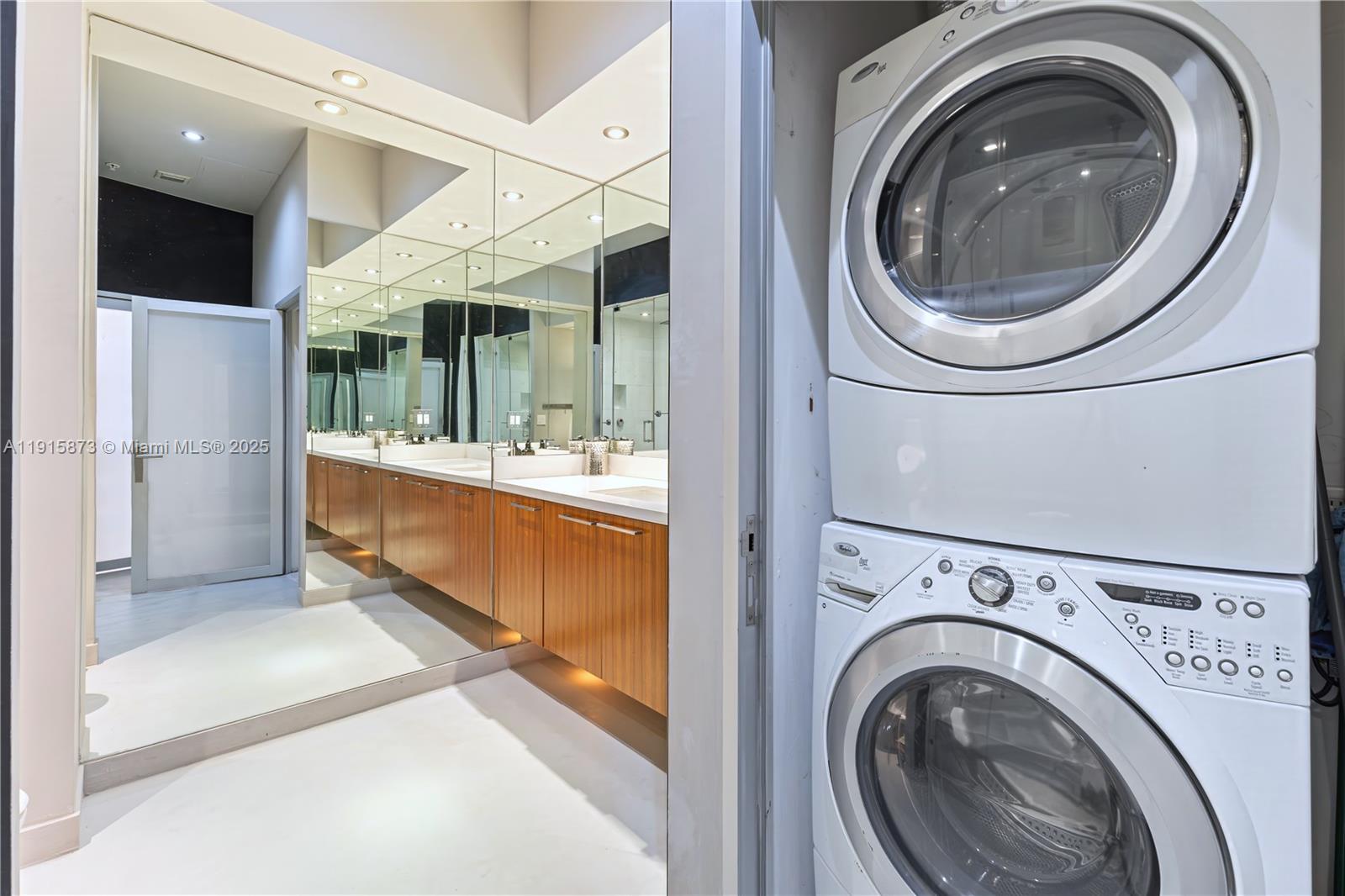 THE MERIDIAN CONDO - Residential