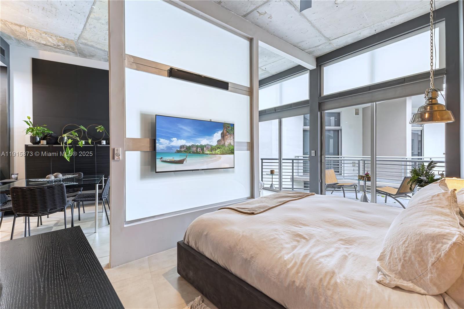 THE MERIDIAN CONDO - Residential