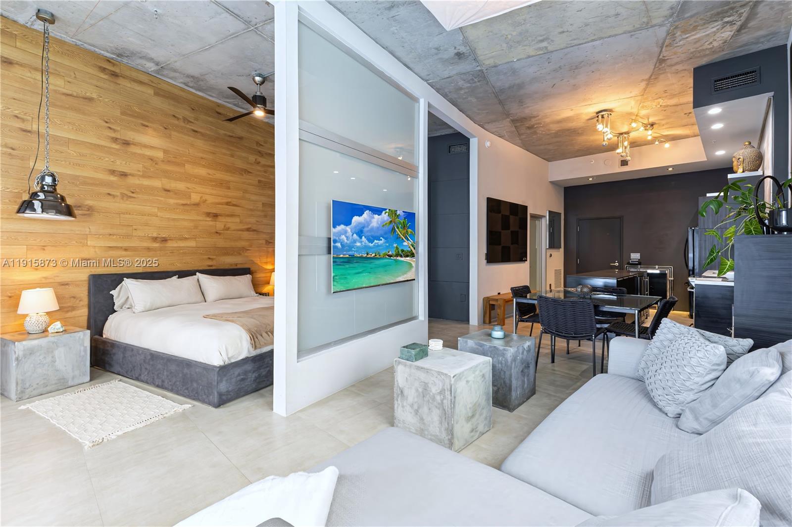 THE MERIDIAN CONDO - Residential