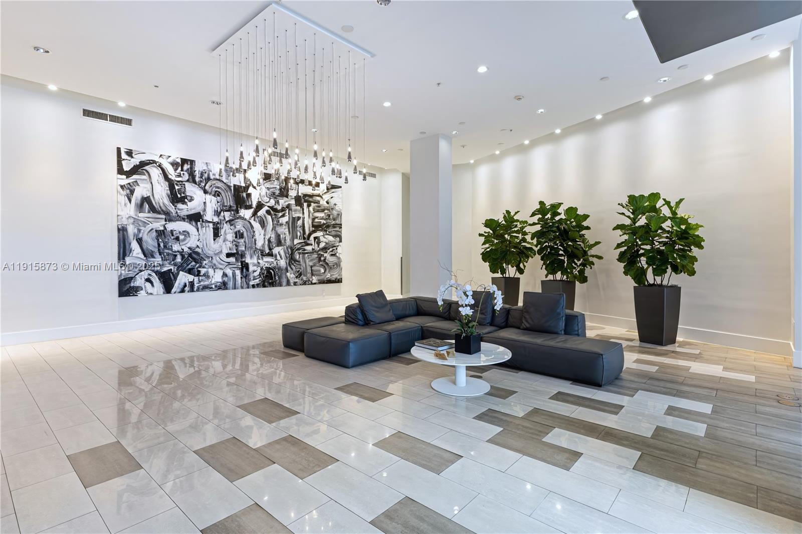 THE MERIDIAN CONDO - Residential